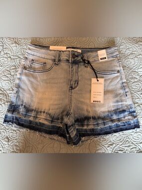Judy Blue Light Blue Mid Rise Denim Shorts